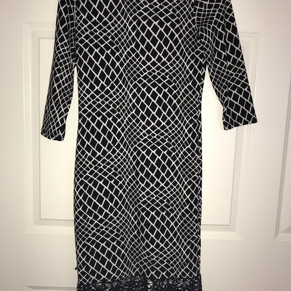 Great Printed Midi Dress! Nice fit Great stretch - Picture 5 of 7